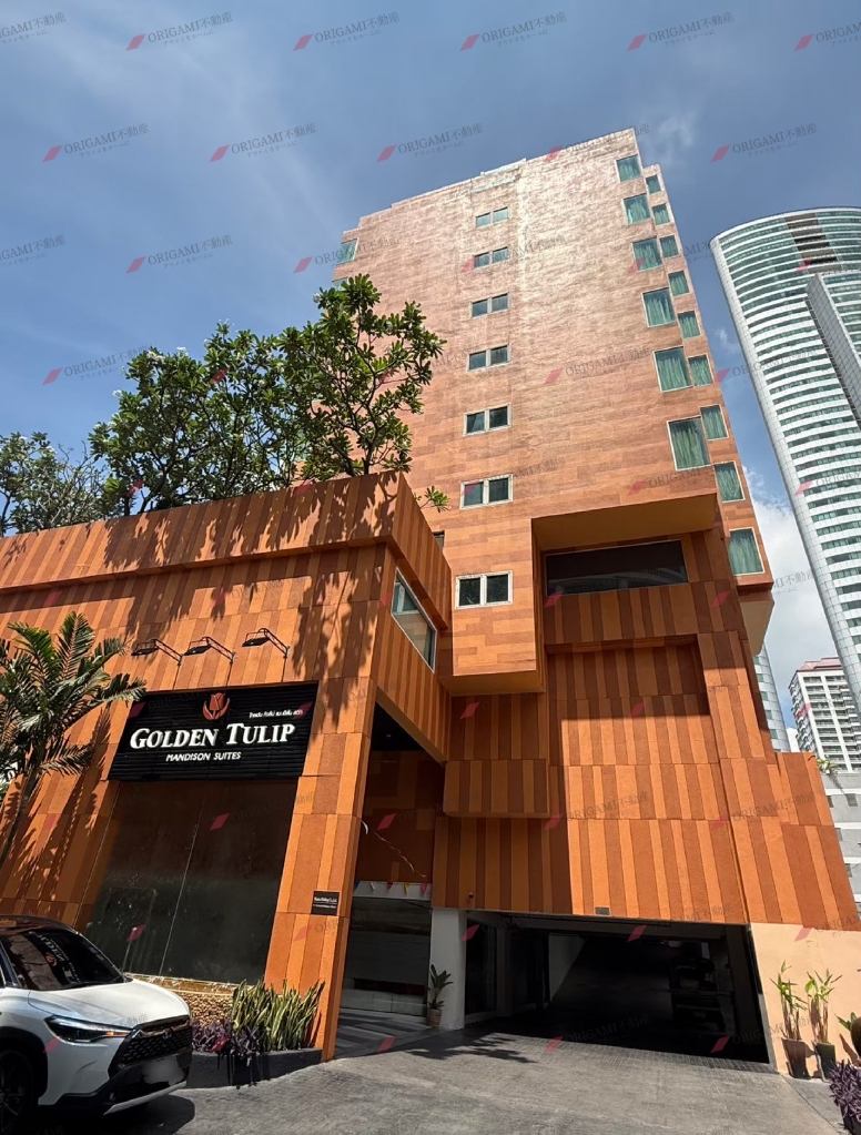 Golden Tulip Mandison Suites