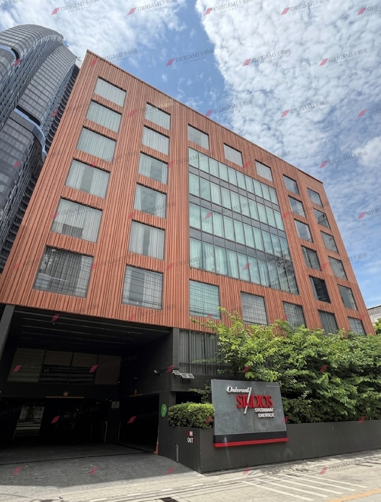 Oakwood studios sukhumvit 36