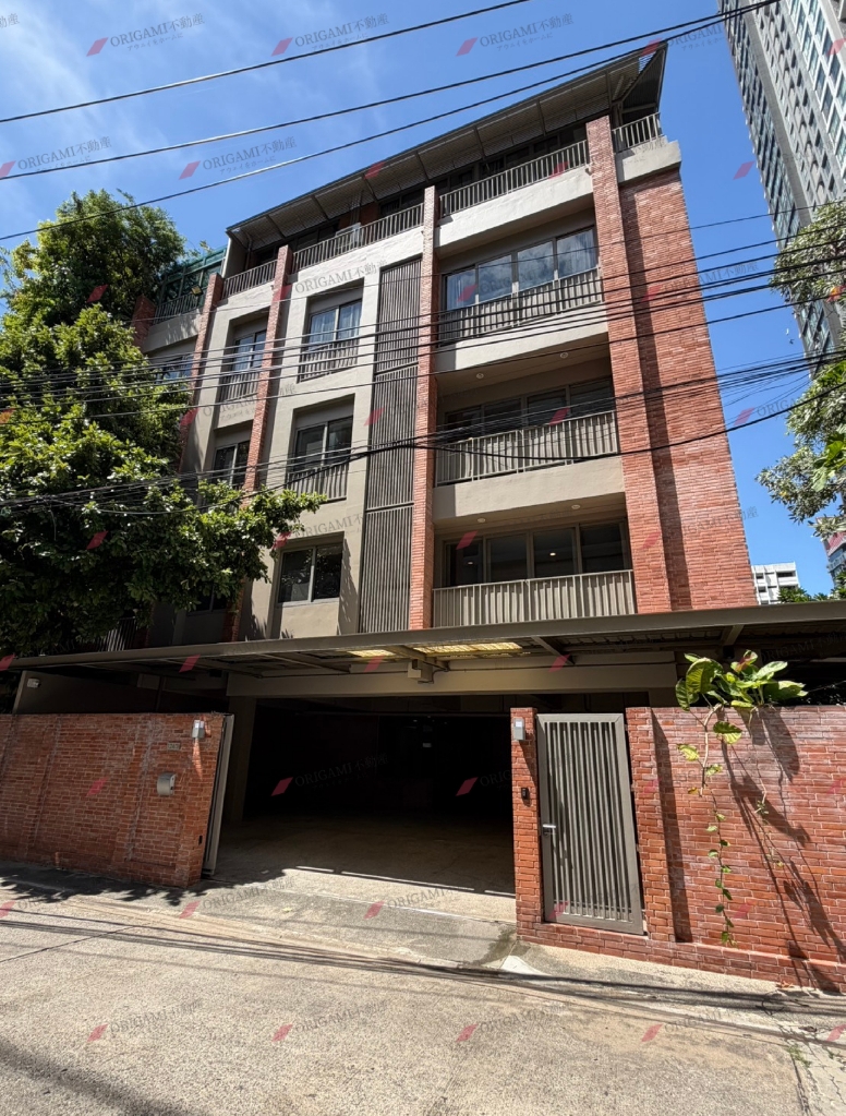 T4 THONGLOR4 RESIDENCE